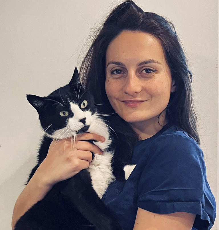 Dr-Laura-Gillioz-arche-en-ville-cabinet-veterinaire-vevey